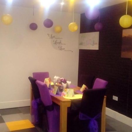 Carer 4 You Residential Home Upholland Eksteriør bilde