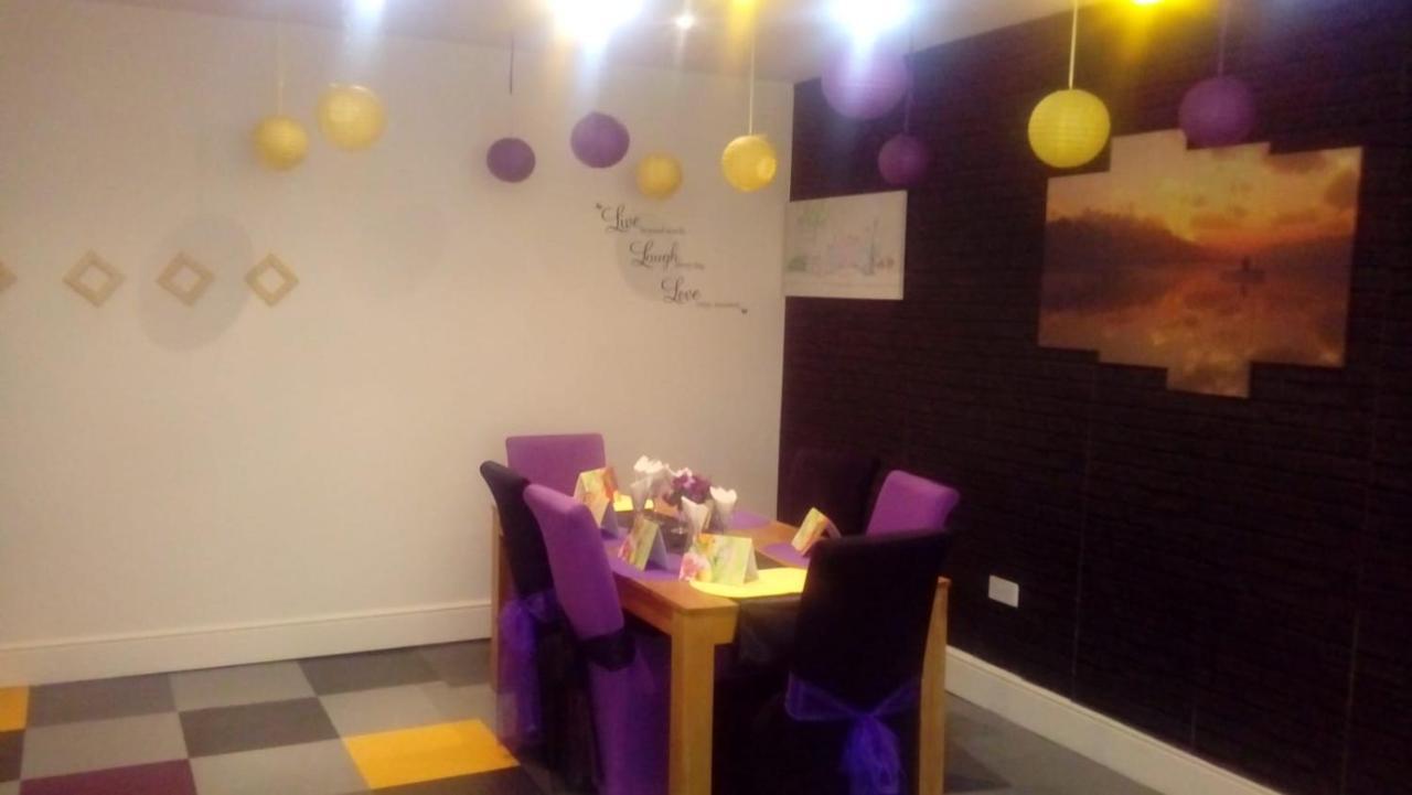 Carer 4 You Residential Home Upholland Eksteriør bilde