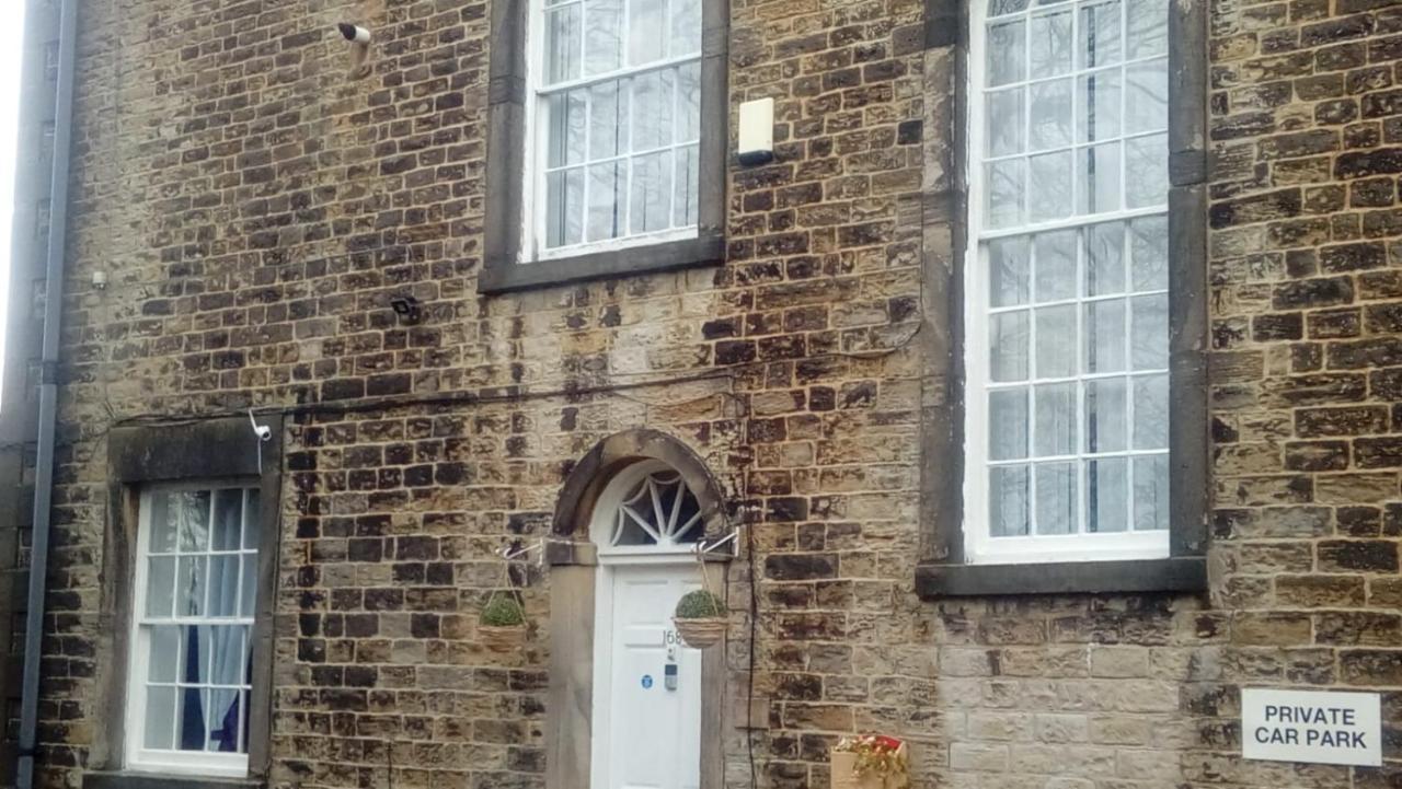 Carer 4 You Residential Home Upholland Eksteriør bilde