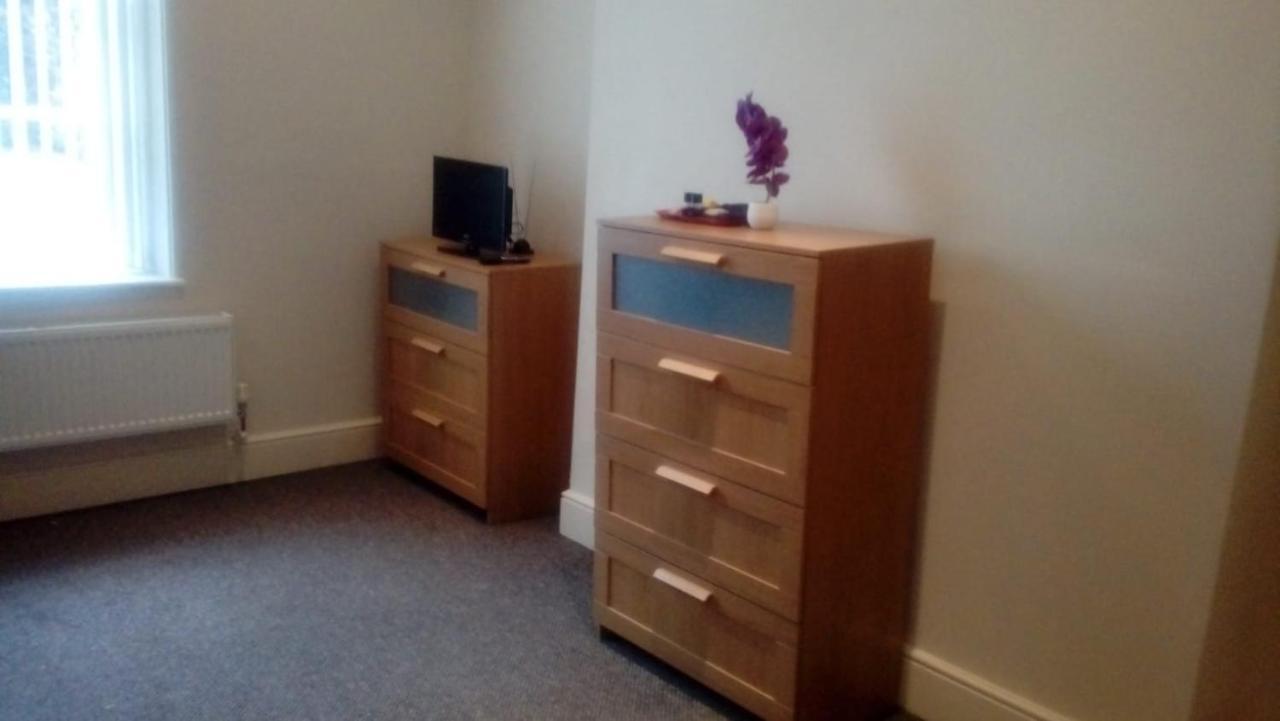 Carer 4 You Residential Home Upholland Eksteriør bilde